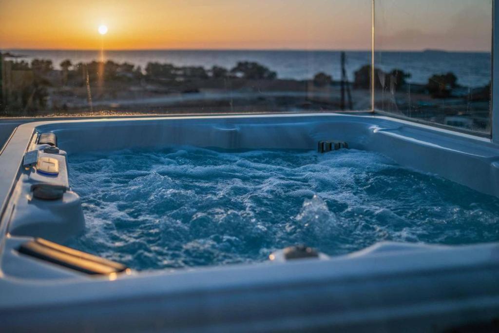 Seabreeze Villa - With Jacuzzi & Heated Pool Mastichari  Dış mekan fotoğraf